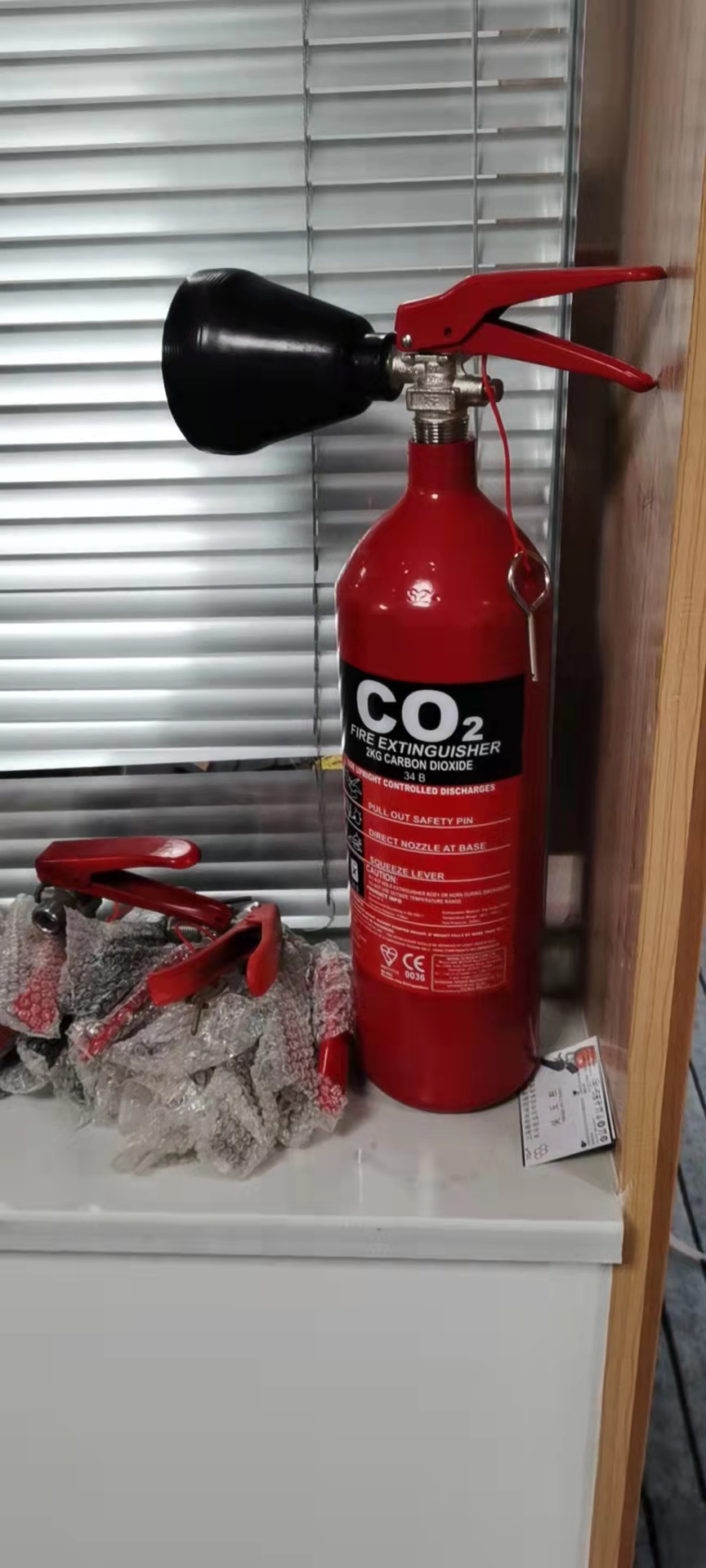 Огнетушитель CO2